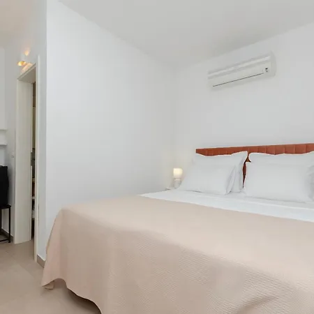 Apartament And Kapulica
