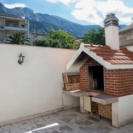 And Kapulica Apartament Tučepi