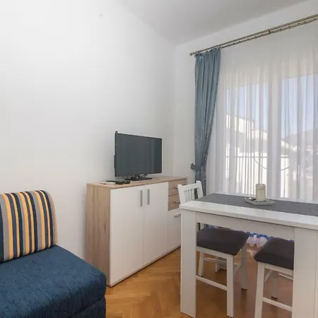 And Kapulica Apartament Tučepi