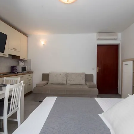 And Kapulica Apartment *