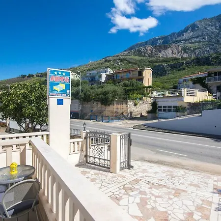 And Kapulica Apartament Tučepi